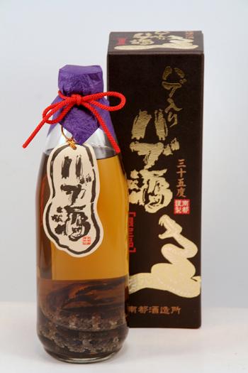 c南都 琉球の酒 超特価格安　ハブ酒 （ハブ入り）35度 800ｍｌ